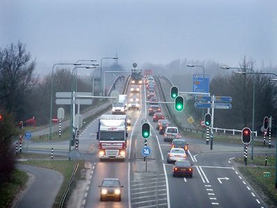 Column De Rijnbrug en kruising Achterberg