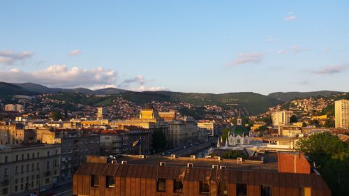 Belder legt vinger bij hoge jeugdwerkloosheid Bosnië-Herzegovina