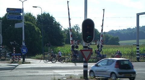 SGP pleit voor structurele oplossing kruising Achterberg