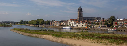 Wees alert op radicale scheiding kerk en staat