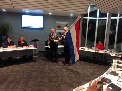  Dankzij SGP de Nederlandse vlag in de raadszaal