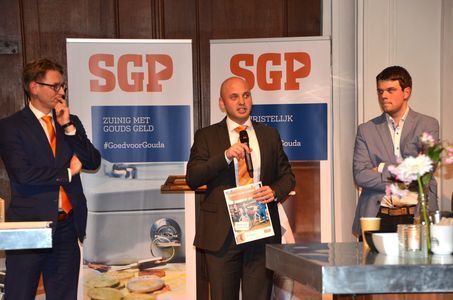 Nieuwjaarsbijeenkomst start campagne SGP