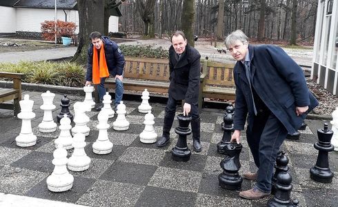 SGP fractie fietst rondje Elspeet