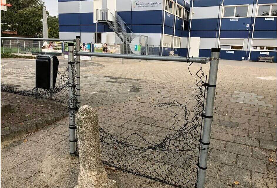 Benatwoording van vragen over kapot hekwerk rondom een school