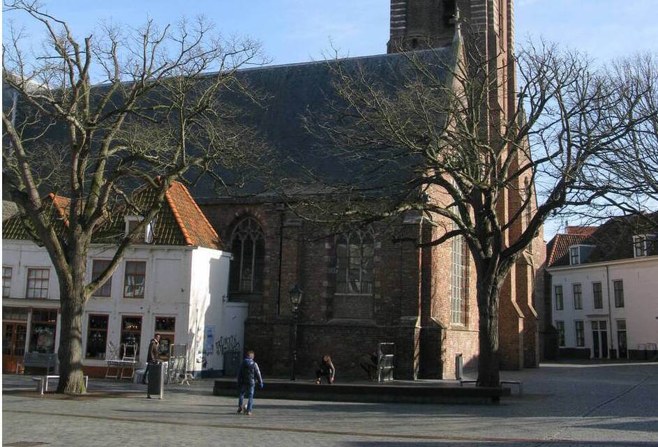 Kerkstraat op zondag toegankelijk voor verunninghouders?