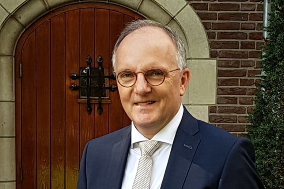 J.A. (Hans) van Beek