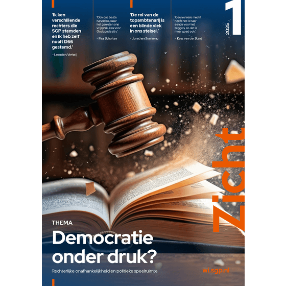 Zicht - april 2025 - Democratie onder druk?