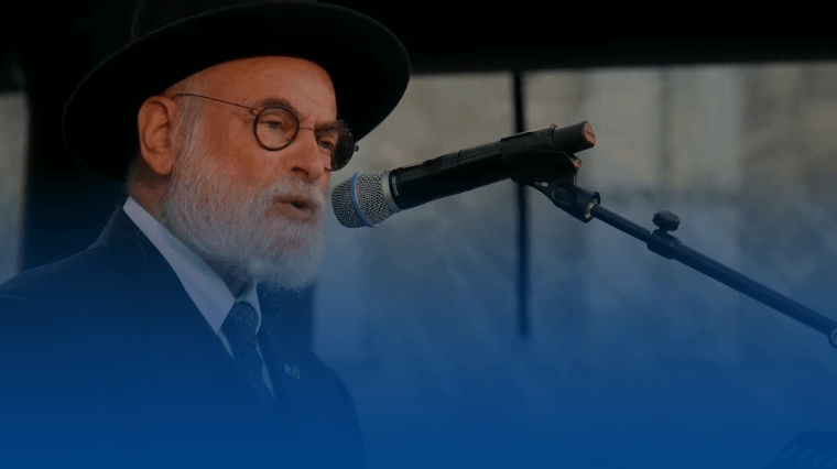 Antisemitisme is een muterend virus' -  Opperrabbijn Jacobs bij herdenking 7 oktober