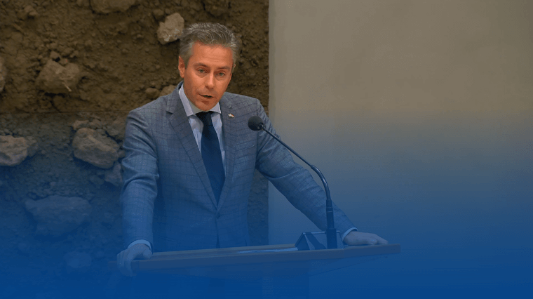 Een inktzwarte en schaamtevolle nacht voor Nederland!' - Stoffer over geweldsincidenten Amsterdam