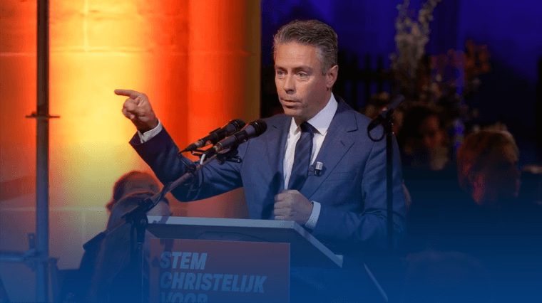 Hoe Chris Stoffer zelfs thuis stemmen werft! - Speech + 'Vaste Rots' ????????