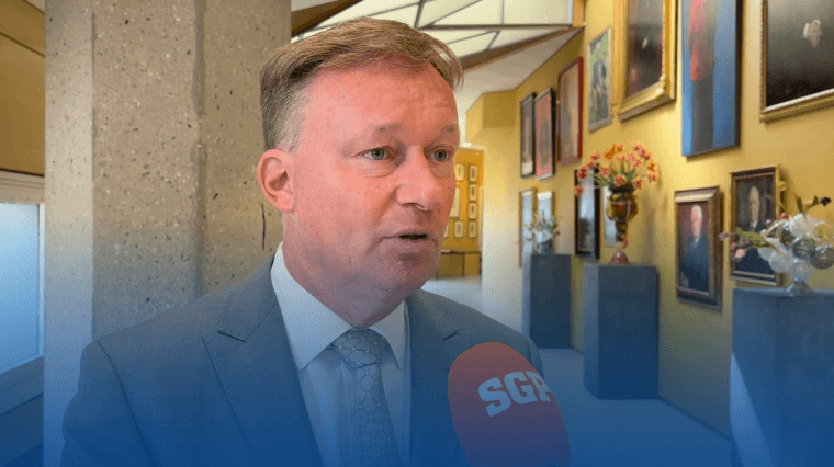 Heel pijnlijk: rechtsstaat verliest van rapper 'Ye' - SGP-weekjournaal Afl. 148
